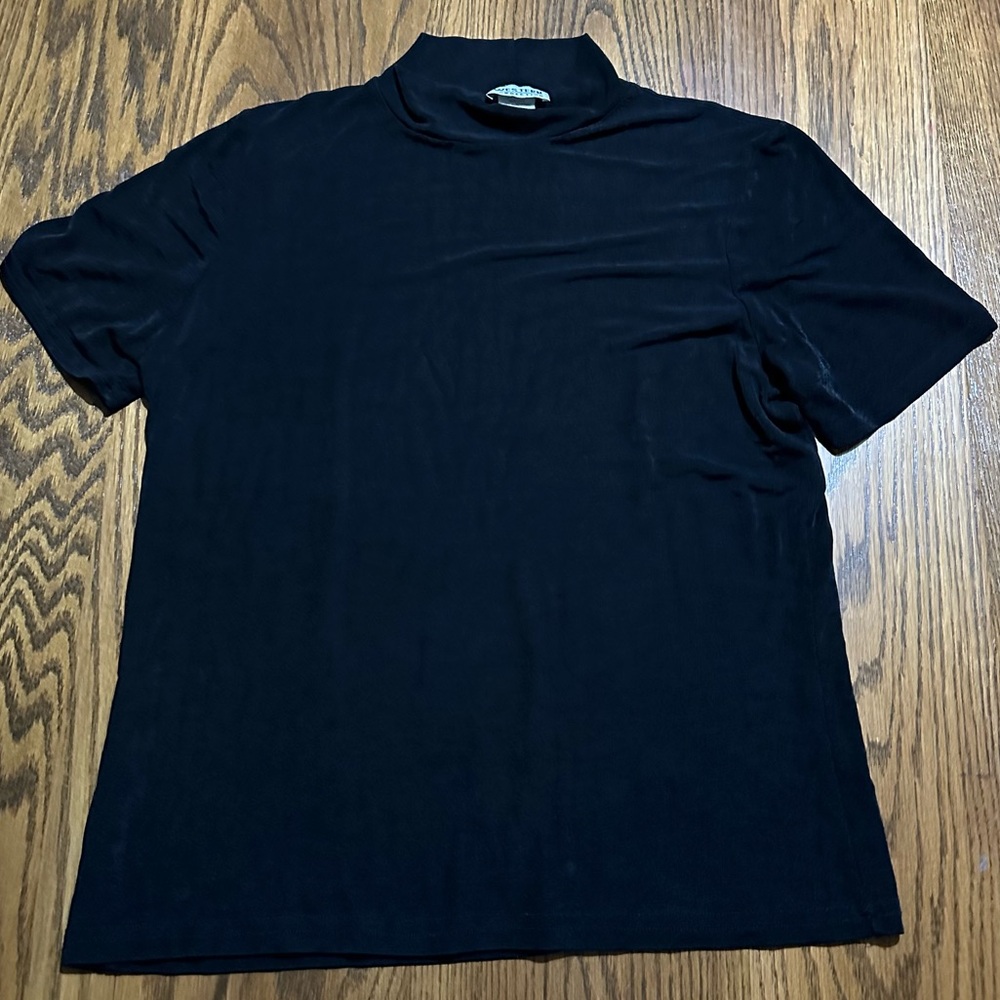 Western Connection‎ women’s black short sleeve shirt so soft size medium
